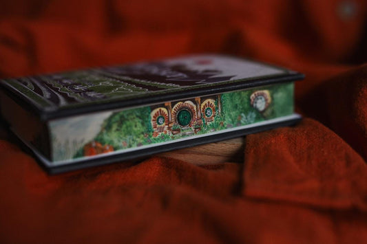 Fore-edge painting |J.R.R. Tolkien Hobbit Pocket Edition | Collector's Book