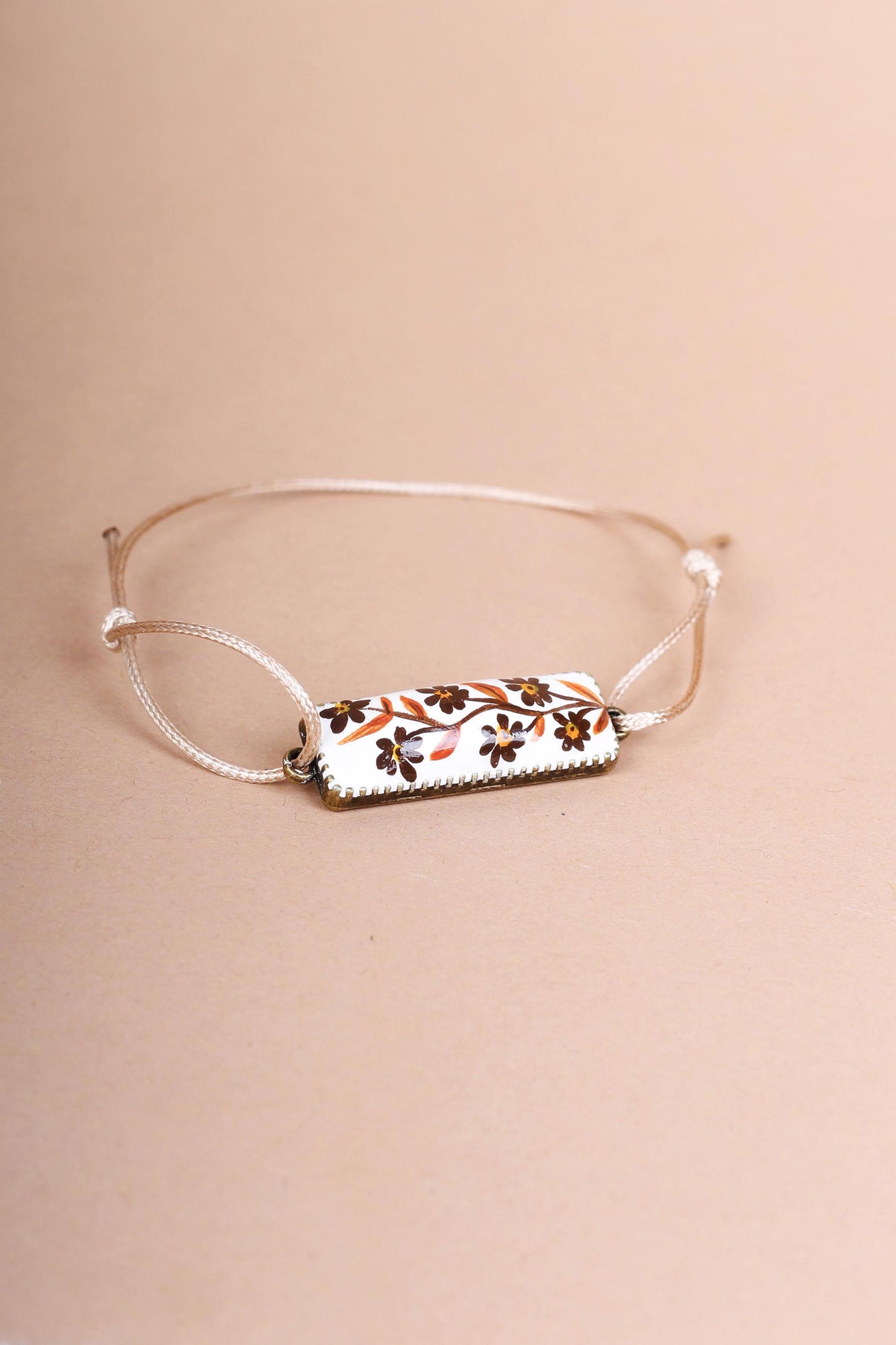 Handmade Floral Cabochon Bracelet: Minimalist Golden Wax String Jewelry