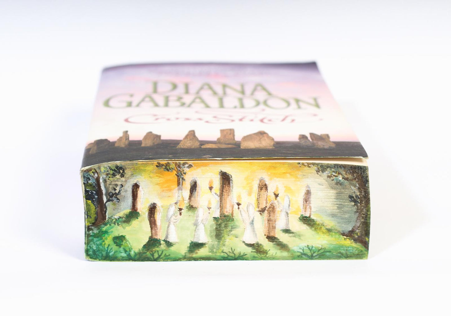 Fore-edge painting | Cross Stitch (Outlander) - Diana Gabaldon